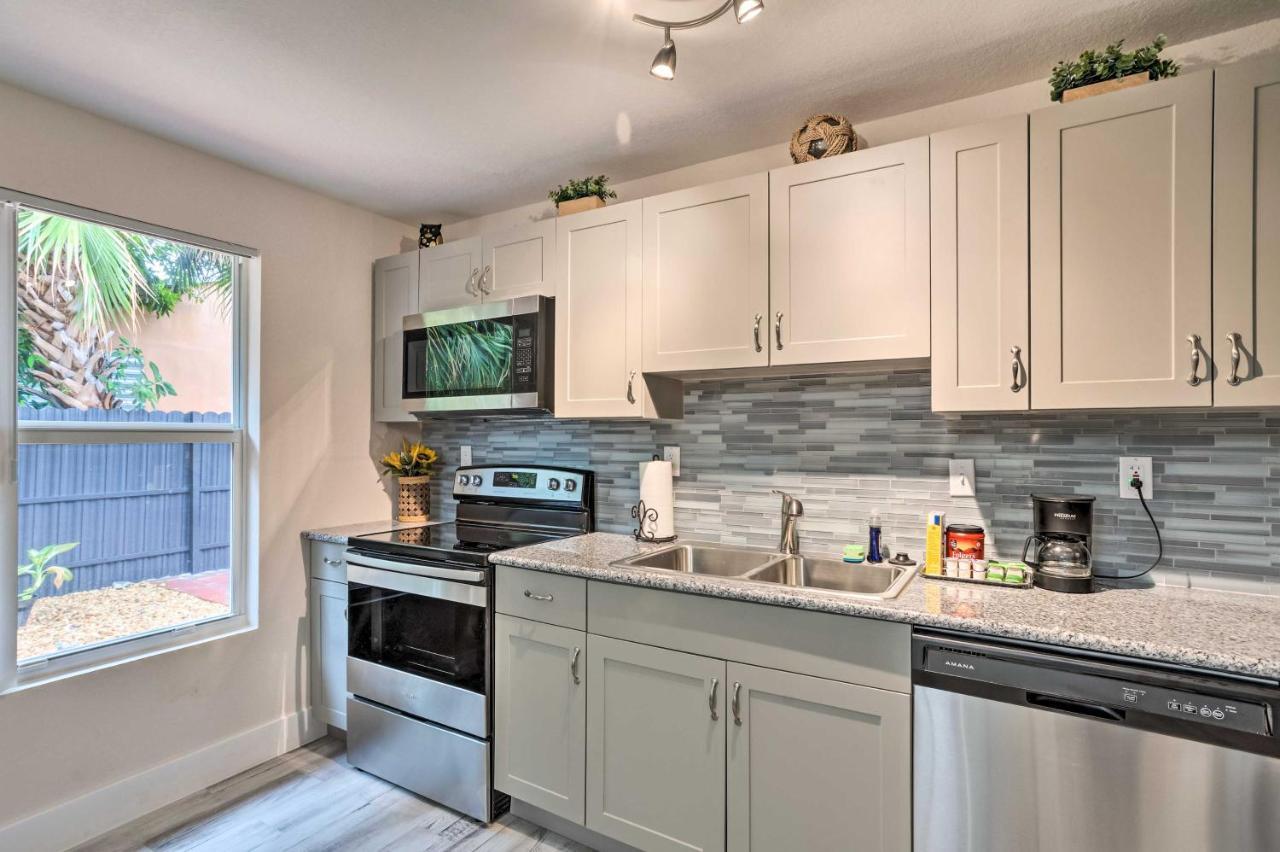 Inviting Apartment Less Than 2 Mi To Riviera Beach! 西棕榈滩 外观 照片